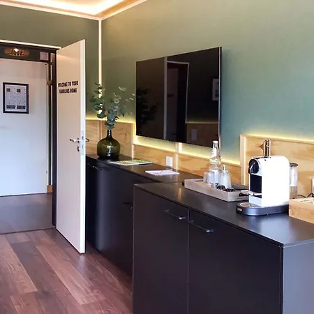 Mit Balkon, Ruhige Lage, Naehe Messe Duesseldorf Мербуш