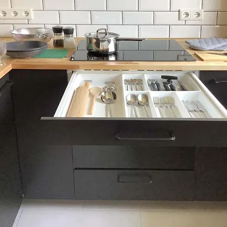 Апартаменты Mit Balkon, Ruhige Lage, Naehe Messe Duesseldorf