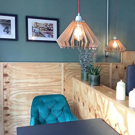 Komfortquartier, Mit Balkon, Naehe Messe Duesseldorf *