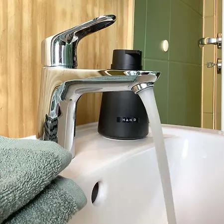 Komfortquartier, Mit Balkon, Naehe Messe Duesseldorf Apartament