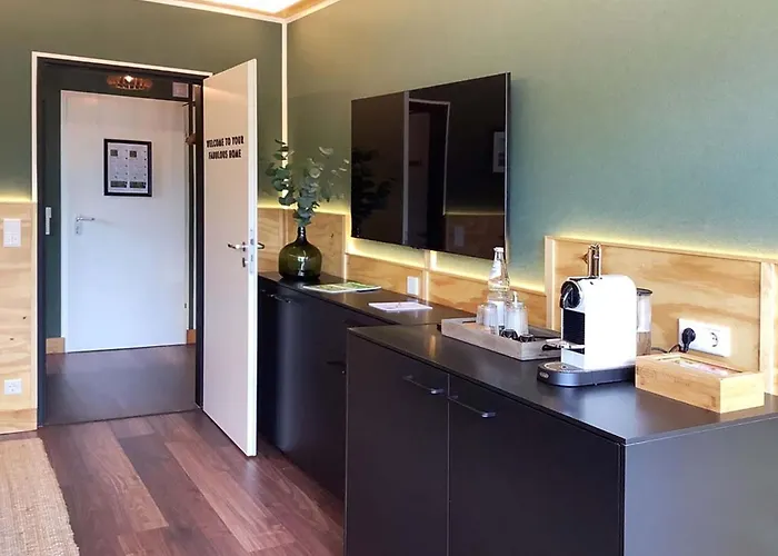 Komfortquartier, Mit Balkon, Naehe Messe Duesseldorf 梅尔布施