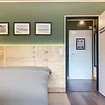 Komfortquartier, Mit Balkon, Naehe Messe Duesseldorf Appartement